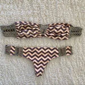 ACACIA chevron Buenos Aires top + Gili bottoms